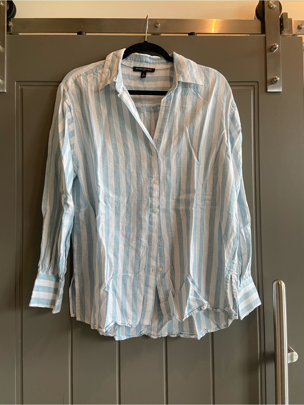 Banana Republic Light Blue and White Striped Shirt